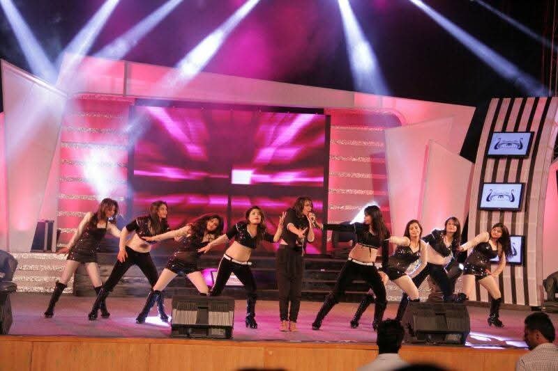 dj rdx dance troup